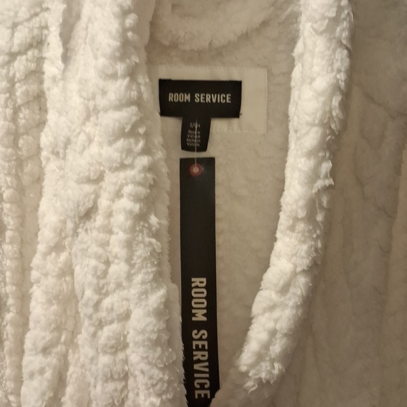 Room Service Women's White Plush Robe - Picture 2 of 10